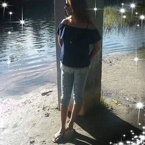 Meet your Posher, Lora